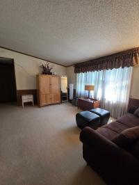 1988 Victorian Manufactured Home