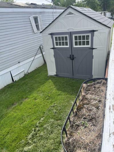 Photo 3 of 14 of home located at 669 Lafferty Rochester Hills, MI 48307
