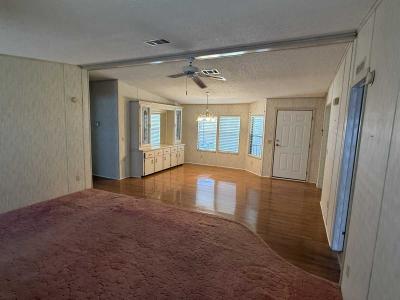 Photo 3 of 21 of home located at 701 Aqui Esta Dr #19 Punta Gorda, FL 33950