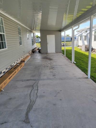 Photo 2 of 31 of home located at 629 Dawn Dr North Fort Myers, FL 33903