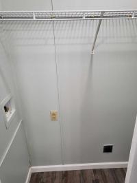 1992 Suncoast M.H. Mobile Home