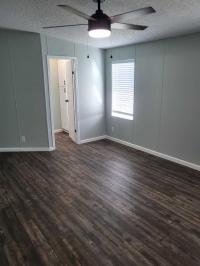 1992 Suncoast M.H. Mobile Home
