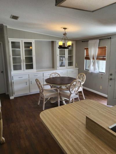 Photo 4 of 24 of home located at 549 Sunrise Ave North Fort Myers, FL 33903