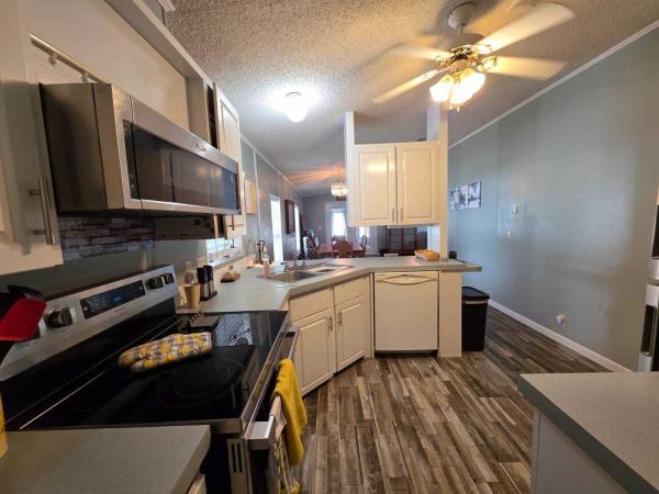 1998 Mobile Home