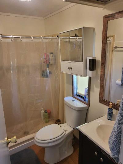 Photo 4 of 28 of home located at 334 Sunrise Ave North Fort Myers, FL 33903