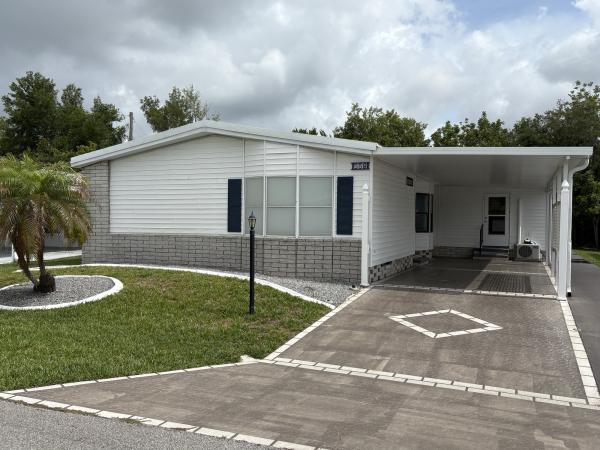 1991 Homes of Merit Mobile Home For Sale