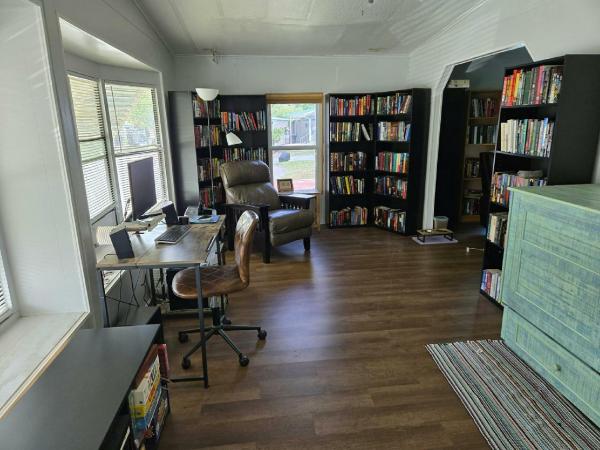 1984 TWIN HS Manufactured Home