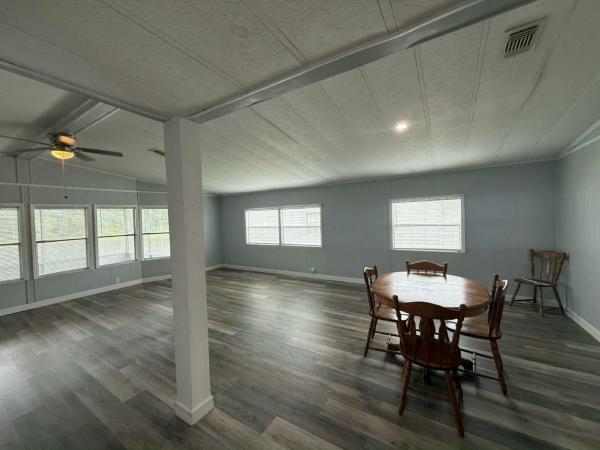 1985 Palm Harbor HS Manufactured Home