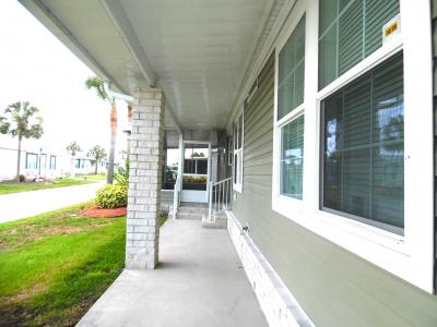 Photo 3 of 18 of home located at 743 Garden View St Davenport, FL 33897