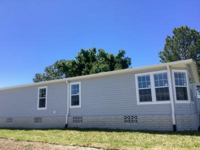 Photo 4 of 23 of home located at 8721 Waterway Drive Tampa, FL 33635