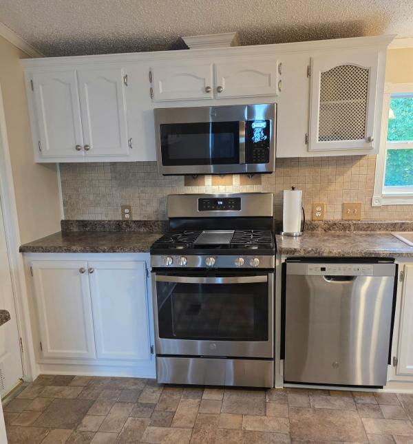 1998 Four Seasons Four Seasons Mobile Home