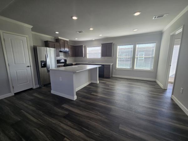 2022 Oak Creek Homes GUD-556J-42 Mobile Home