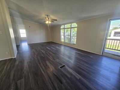 Photo 2 of 11 of home located at 986 Harvest Moon Parkway Kyle, TX 78640