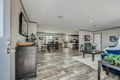 Photo 3 of 14 of home located at 1601 East Slaughter Lane 178 Austin, TX 78747
