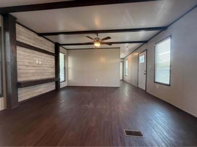 Photo 3 of 15 of home located at 113 Betty Street #Be113 Conroe, TX 77301