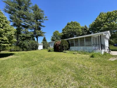 Photo 2 of 15 of home located at 6 Valleycrest Trail Nashua, NH 03062