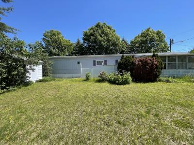 Photo 3 of 15 of home located at 6 Valleycrest Trail Nashua, NH 03062