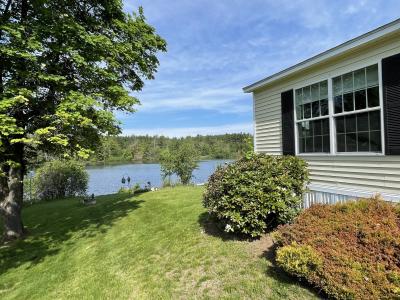 Photo 4 of 28 of home located at 11 Waterview Trail Nashua, NH 03062