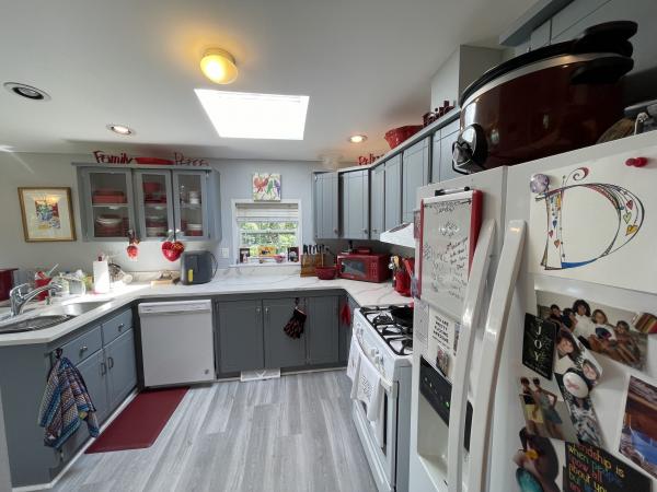 2002 Burlington 24x40 Mobile Home