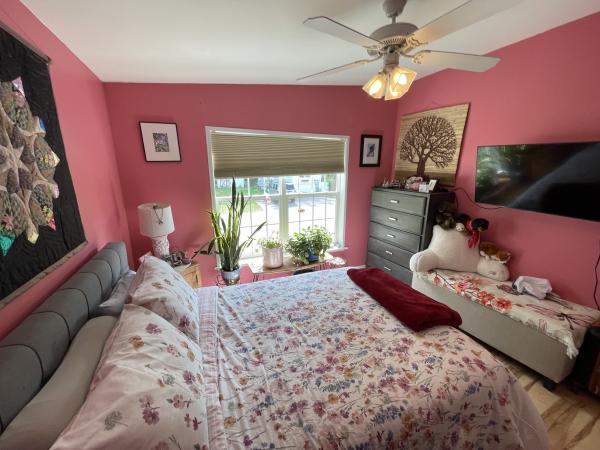 2002 Burlington 24x40 Mobile Home