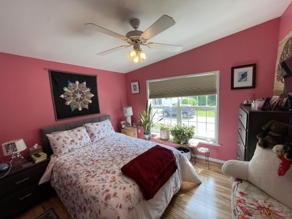 2002 Burlington 24x40 Mobile Home
