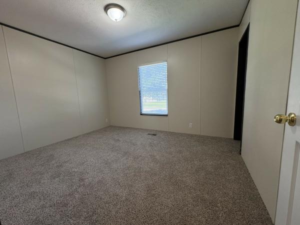 2015 Clayton 38SUN2852BH15 Mobile Home