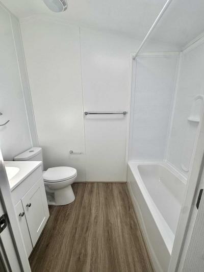 Photo 2 of 4 of home located at 17 Carling Circle Halethorpe, MD 21227