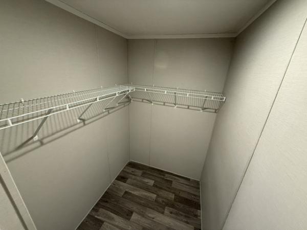 2022 Champion RFN1670905 Mobile Home