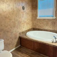 2014 Oak Creek 5801 Mobile Home