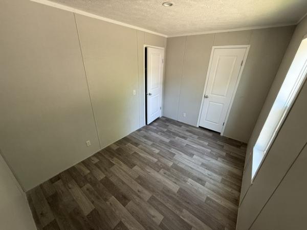 2022 Champion RFN1670905 Mobile Home