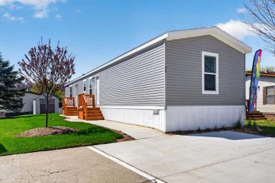 Photo 3 of 21 of home located at 523 Butternut Dr. #4 Holland, MI 49424