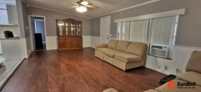 Photo 5 of 36 of home located at 3441 S Pine Avenue Lot 85 Ocala, FL 34471