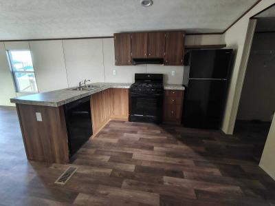 Photo 3 of 11 of home located at 5135 S Hydraulic St Wichita, KS 67216
