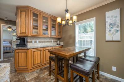 Photo 5 of 21 of home located at 3 North Mountainview Mhp Stony Point, NY 10980