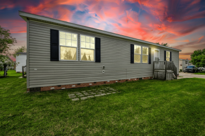 Mobile Home at 17128 Scarborough Drive Macomb, MI 48044