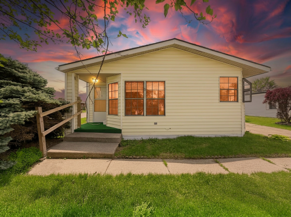 1986  Mobile Home For Sale