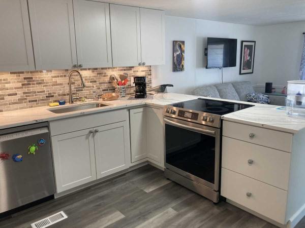 1983 Royal Palm Park Mobile Home
