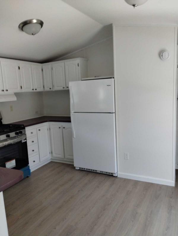 1997 Holly Park Mobile Home