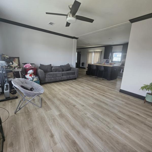 2022 Clayton 32DEV28563A (SG) Mobile Home