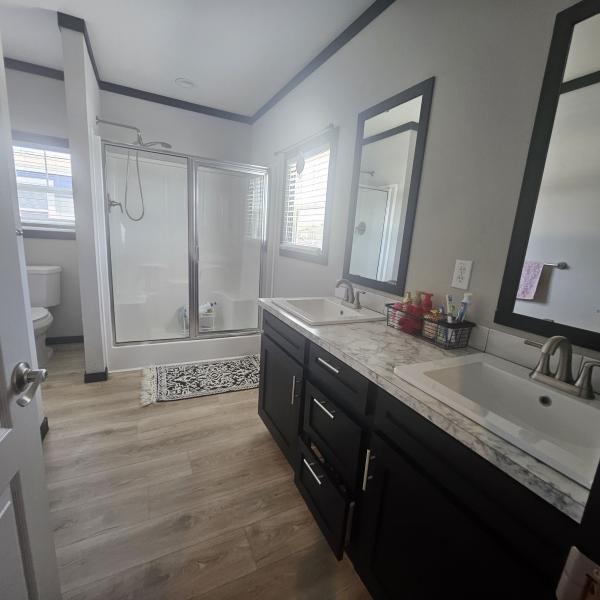 2022 Clayton 32DEV28563A (SG) Mobile Home