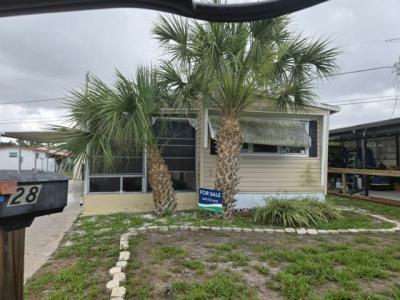 Mobile Home at 5611 Bayshore Rd, Lot 28 Palmetto, FL 34221