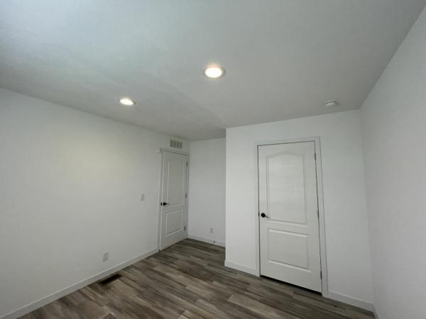 2023 Clayton - Middlebury Center St 5228-MS014 Mobile Home