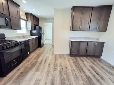 Photo 3 of 5 of home located at 10450 6 Mile Rd 177 Battle Creek, MI 49014