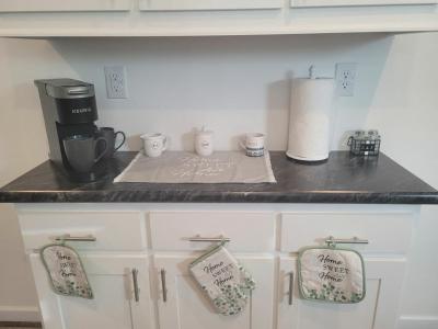 Photo 3 of 21 of home located at 5548 Annette Street Zephyrhills, FL 33542