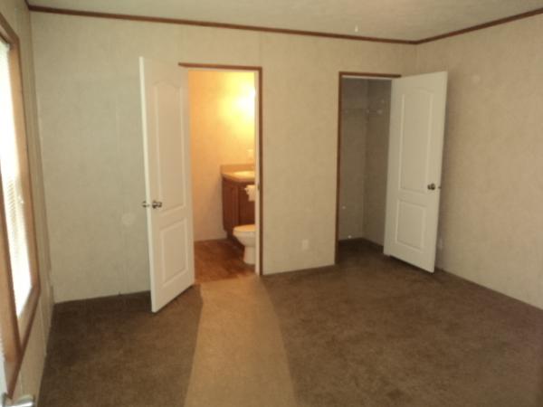 2015 Champion 164 Manufactured Home