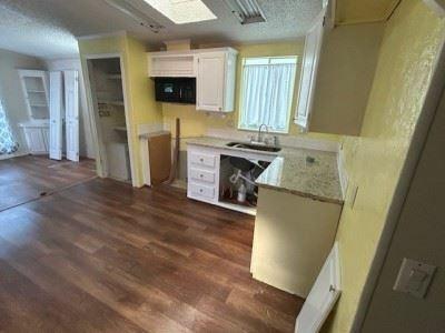Photo 5 of 13 of home located at 13 Parrot Place North Fort Myers, FL 33917