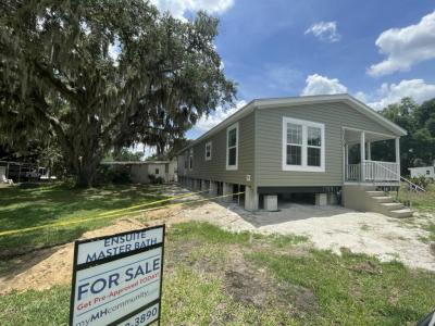 Photo 2 of 19 of home located at 13048 Orange Avenue Grand Island, FL 32735