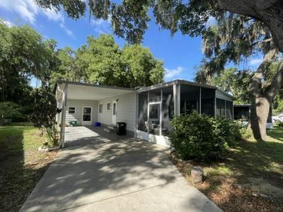 Photo 4 of 20 of home located at 13048 Lemon Avenue Grand Island, FL 32735
