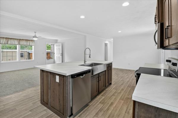 2025 Colony 49 550BP28563A  Home