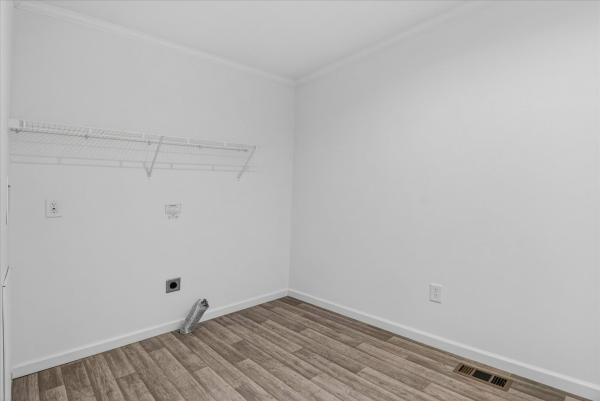2025 Colony 49 550BP28563A  Home